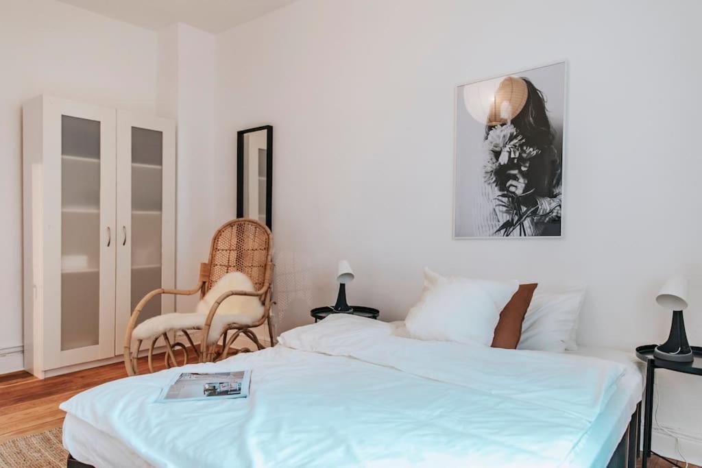 Altbautraum! 2 Zimmer Mit 24H Check-In Kiel Luaran gambar